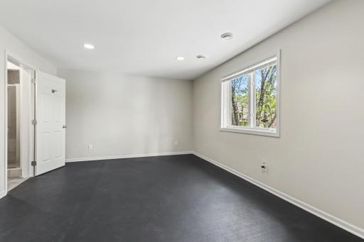 Versatile workshop/flex space for hobbies, fitness, or customization