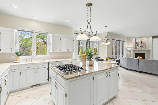 Large center island perfect for gathering and meal prep