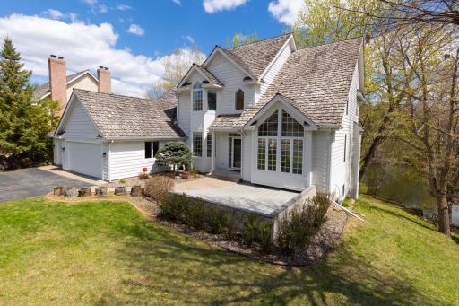 Friendly neighborhood and exceptional Eden Prairie location