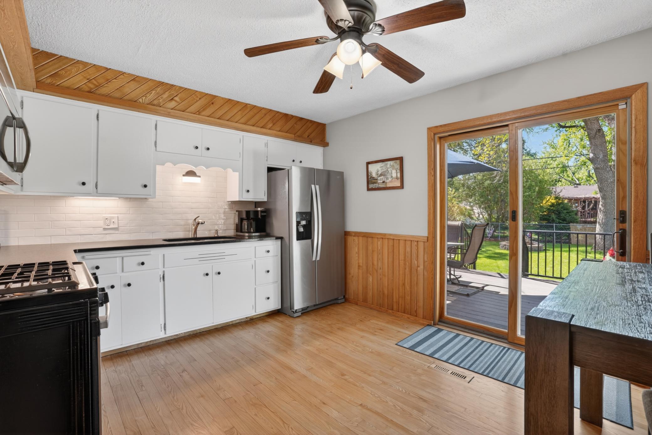 2046 diffley rd_00012.jpg