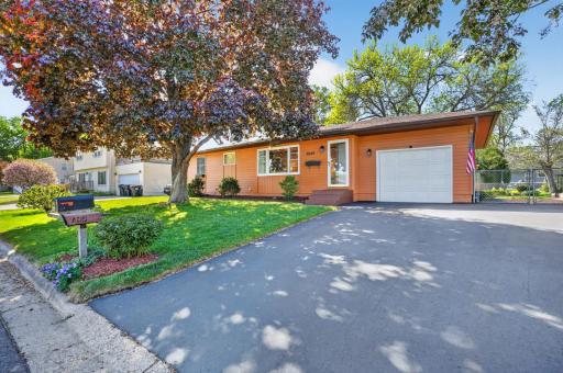 2046 Diffley Road, Saint Paul, MN 55122