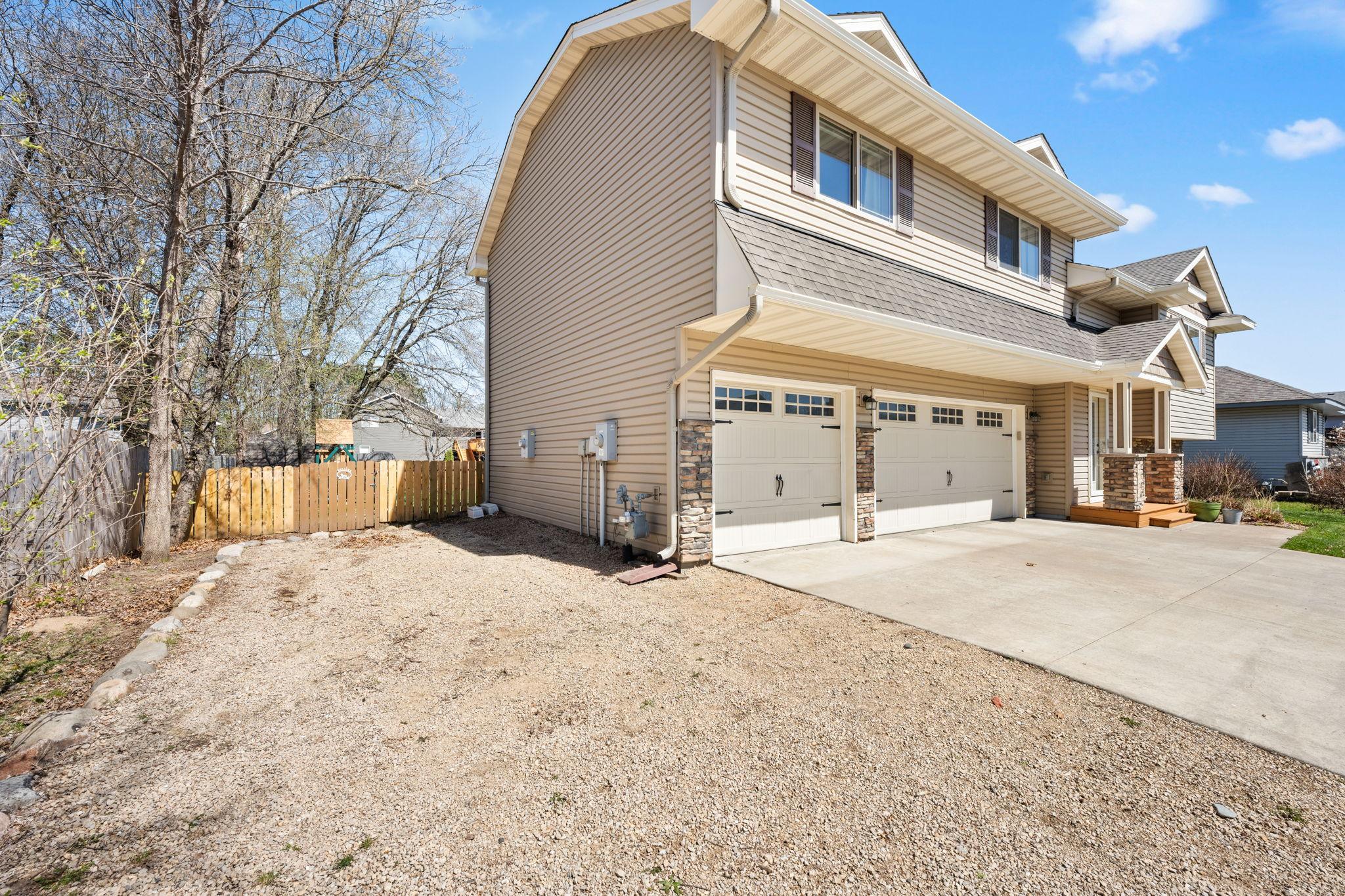 Added on parking space for a camper, or extra vehicle's!