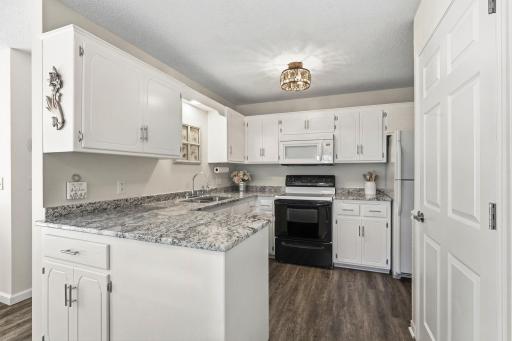 3295 Greenbrier Street, D105, Saint Paul, MN 55127