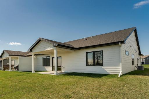 158 Sandstone Drive NW, Eyota, MN 55934