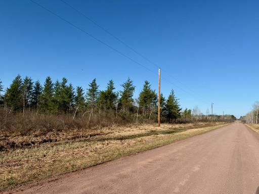 35504 Jackson Road, Askov, MN 55704