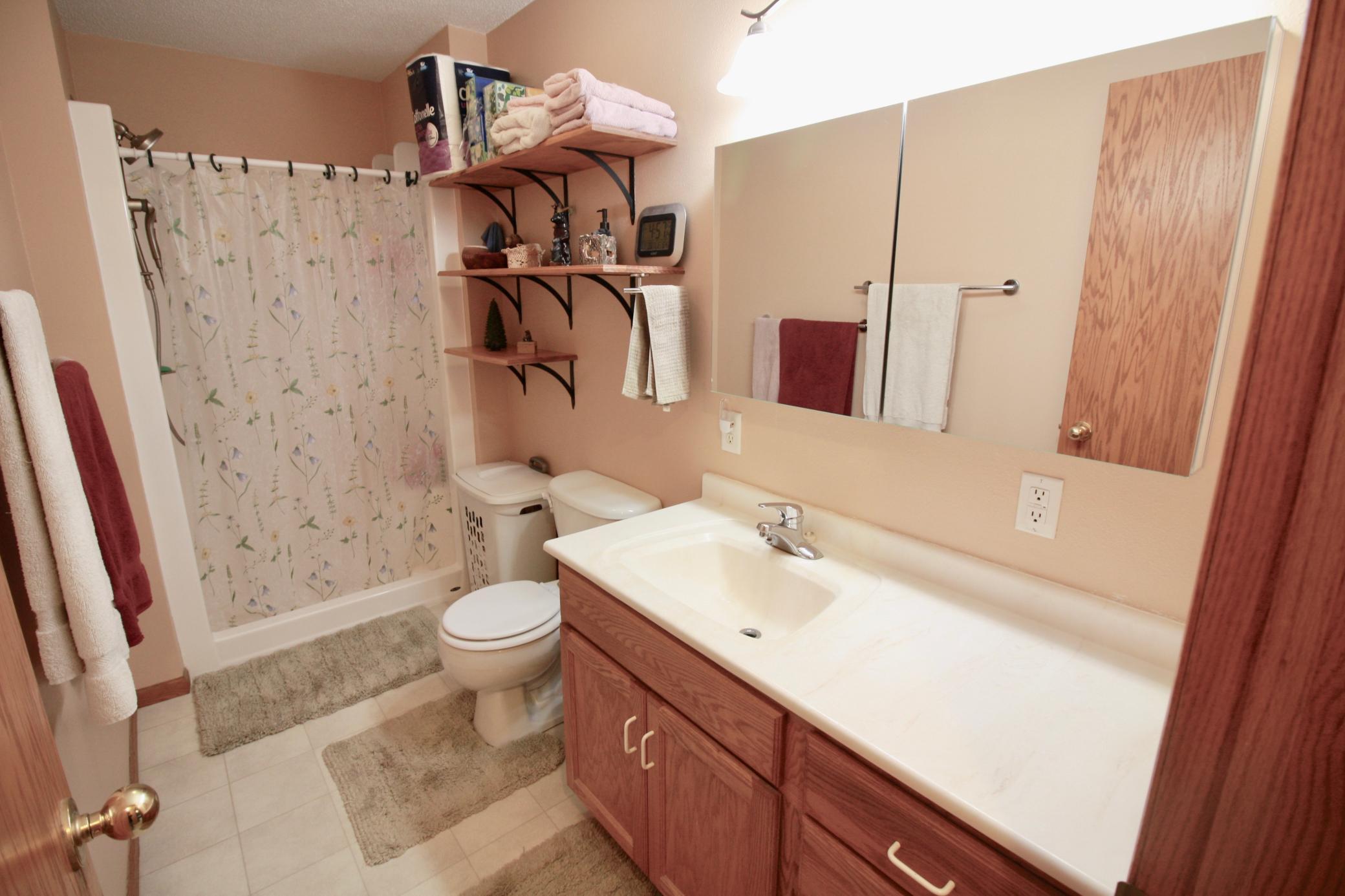 Upstairs full bath