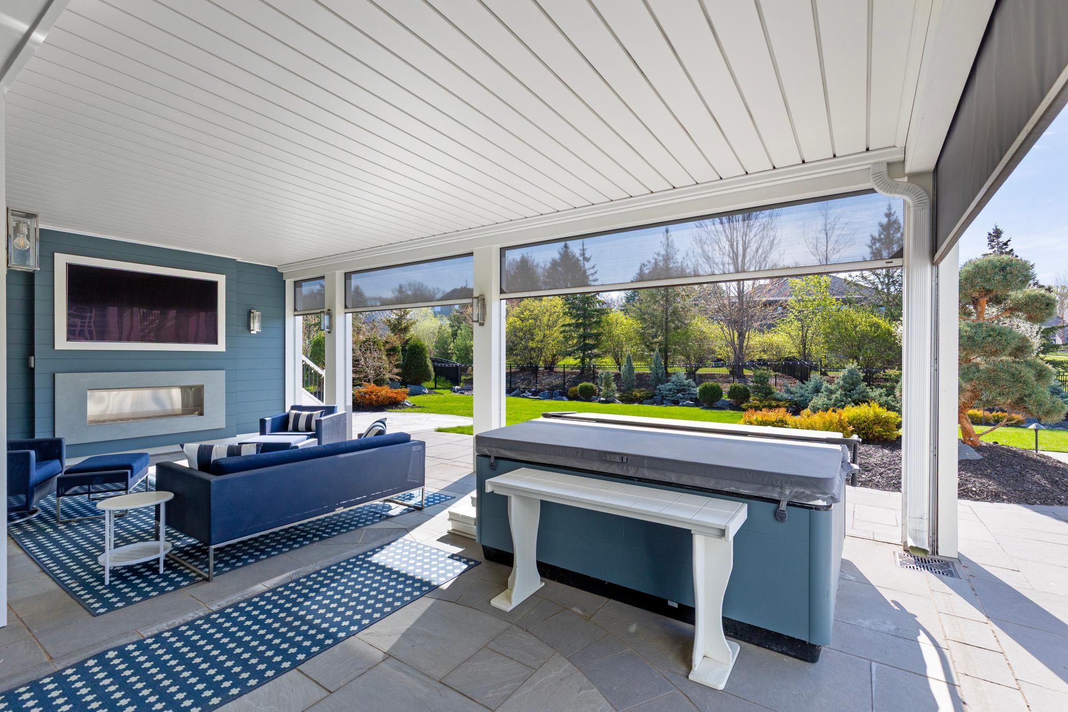 Features phantom screens and hot tub