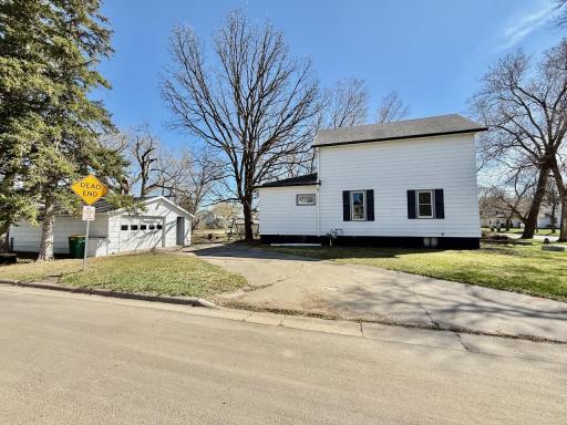 404 2nd Street S, Wahpeton, ND 58075
