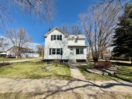 404 2nd Street S, Wahpeton, ND 58075