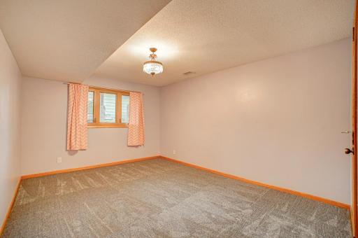 9721 Austin Street NE, Circle Pines, MN 55014