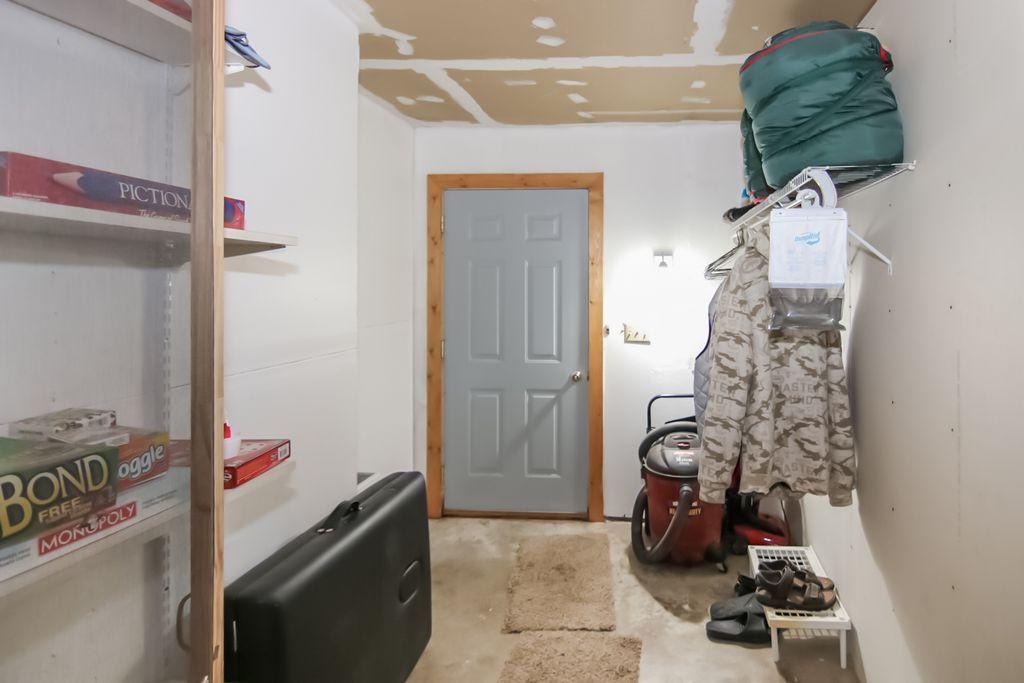 Storage / Closet