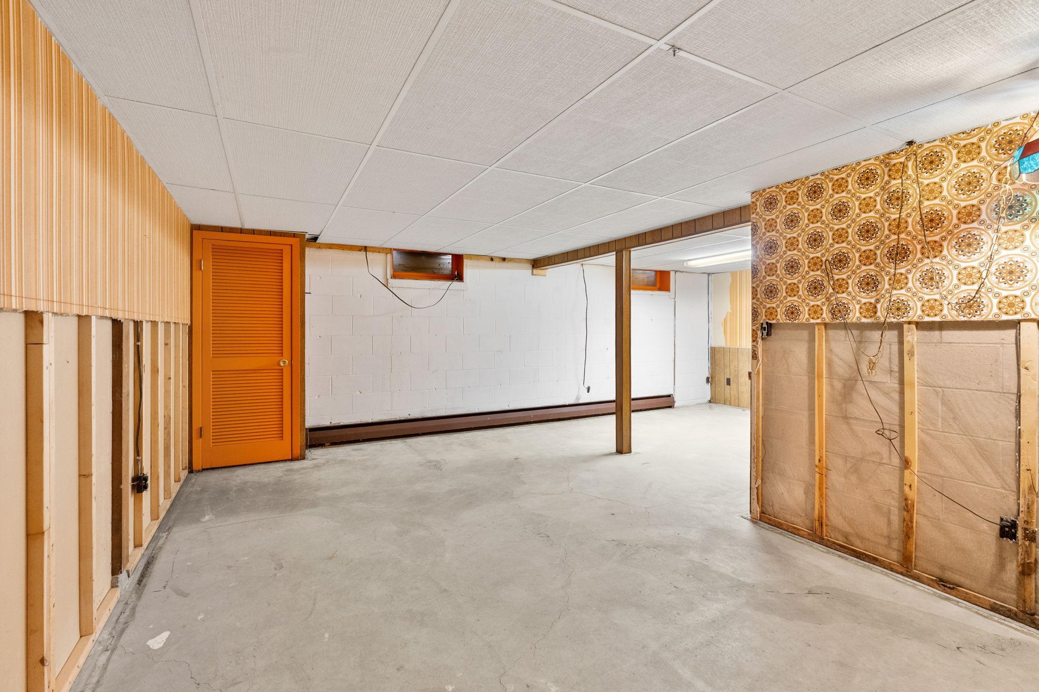 48-web-or-mls-2115-linn-dr.jpg