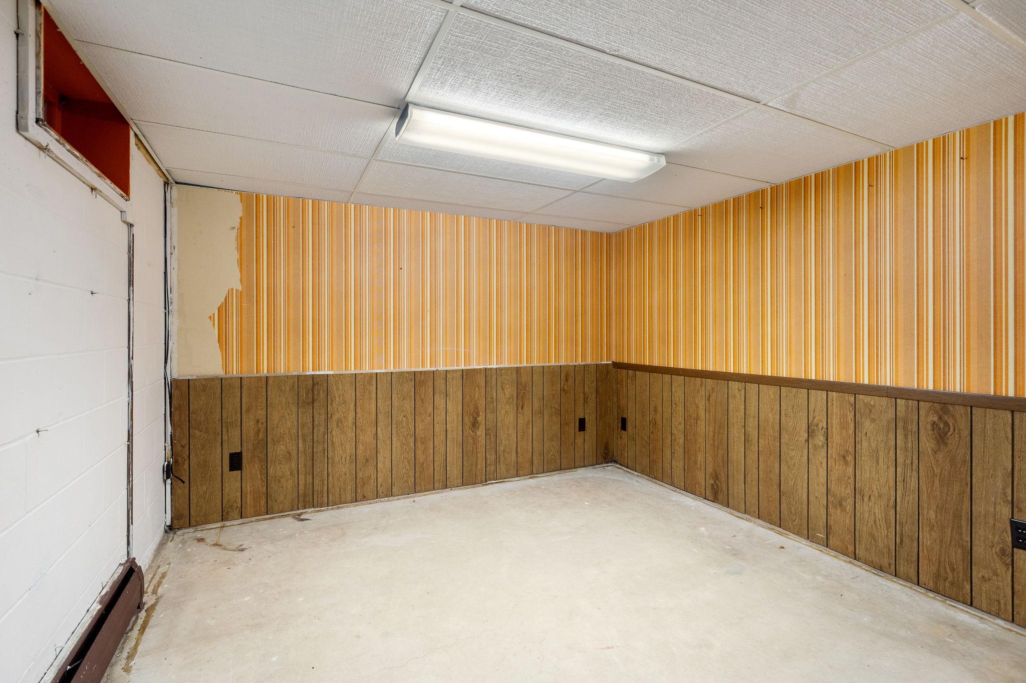 50-web-or-mls-2115-linn-dr.jpg