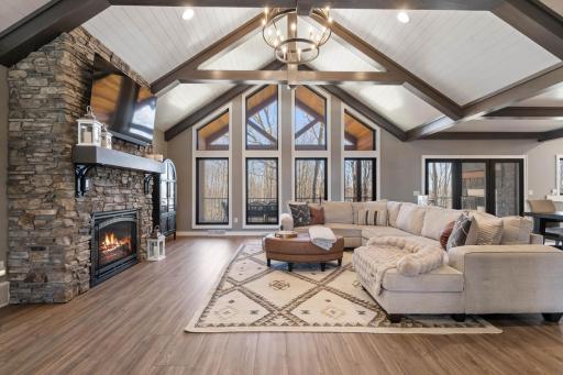 3960 Peyton Lane, Duluth, MN 55811