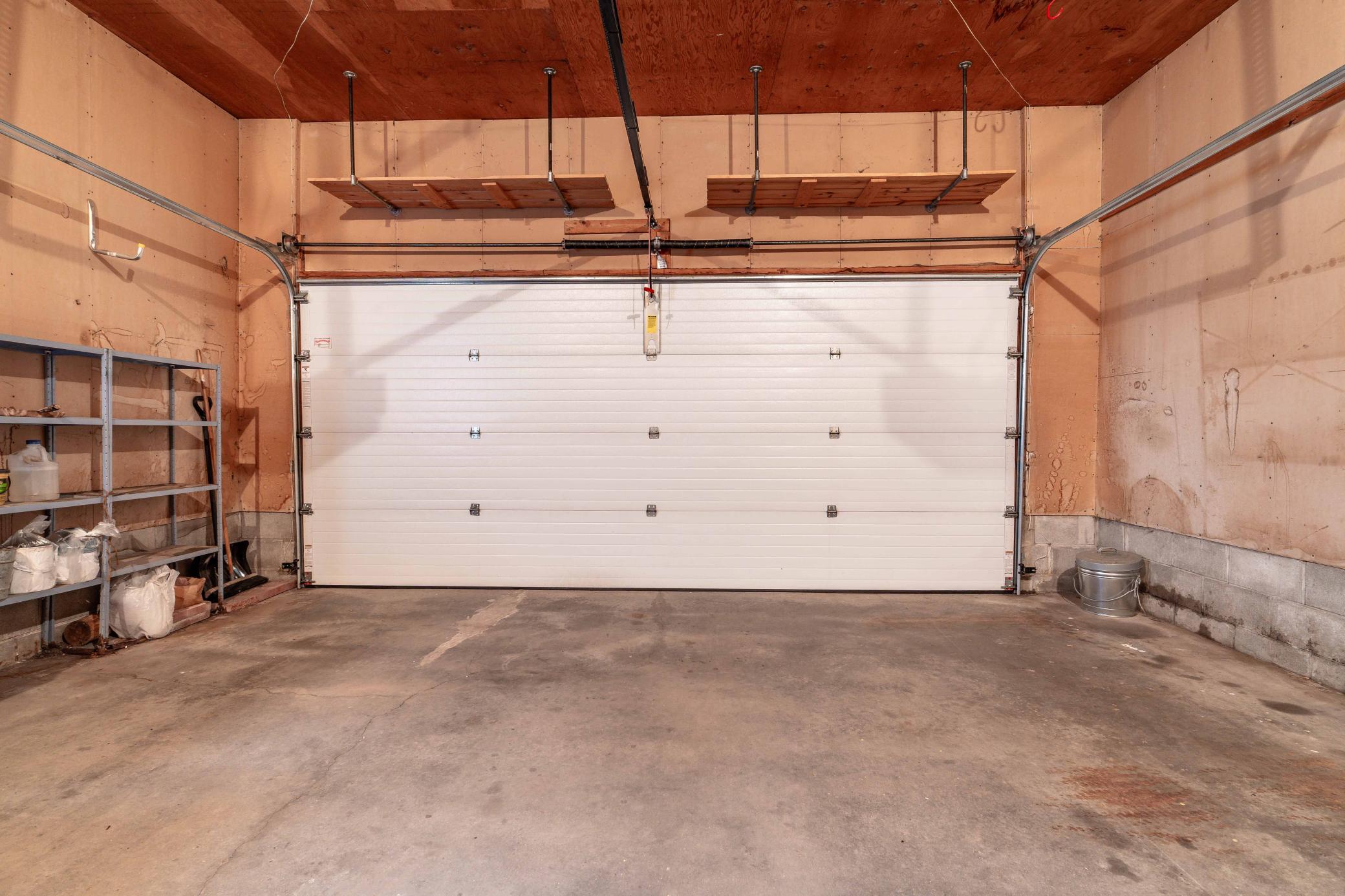 2 Stall Garage