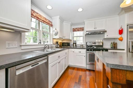2837 Georgia Avenue S, Minneapolis, MN 55426