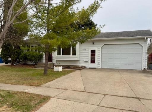 1711 11th Avenue N, Moorhead, MN 56560