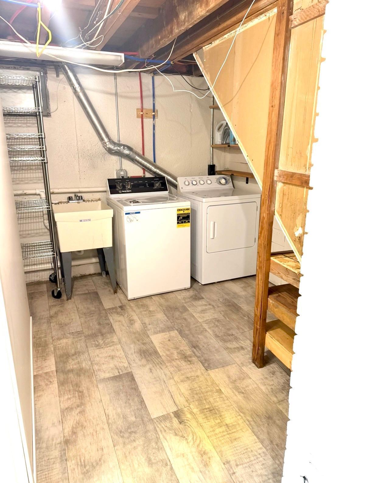 Laundry/utility room