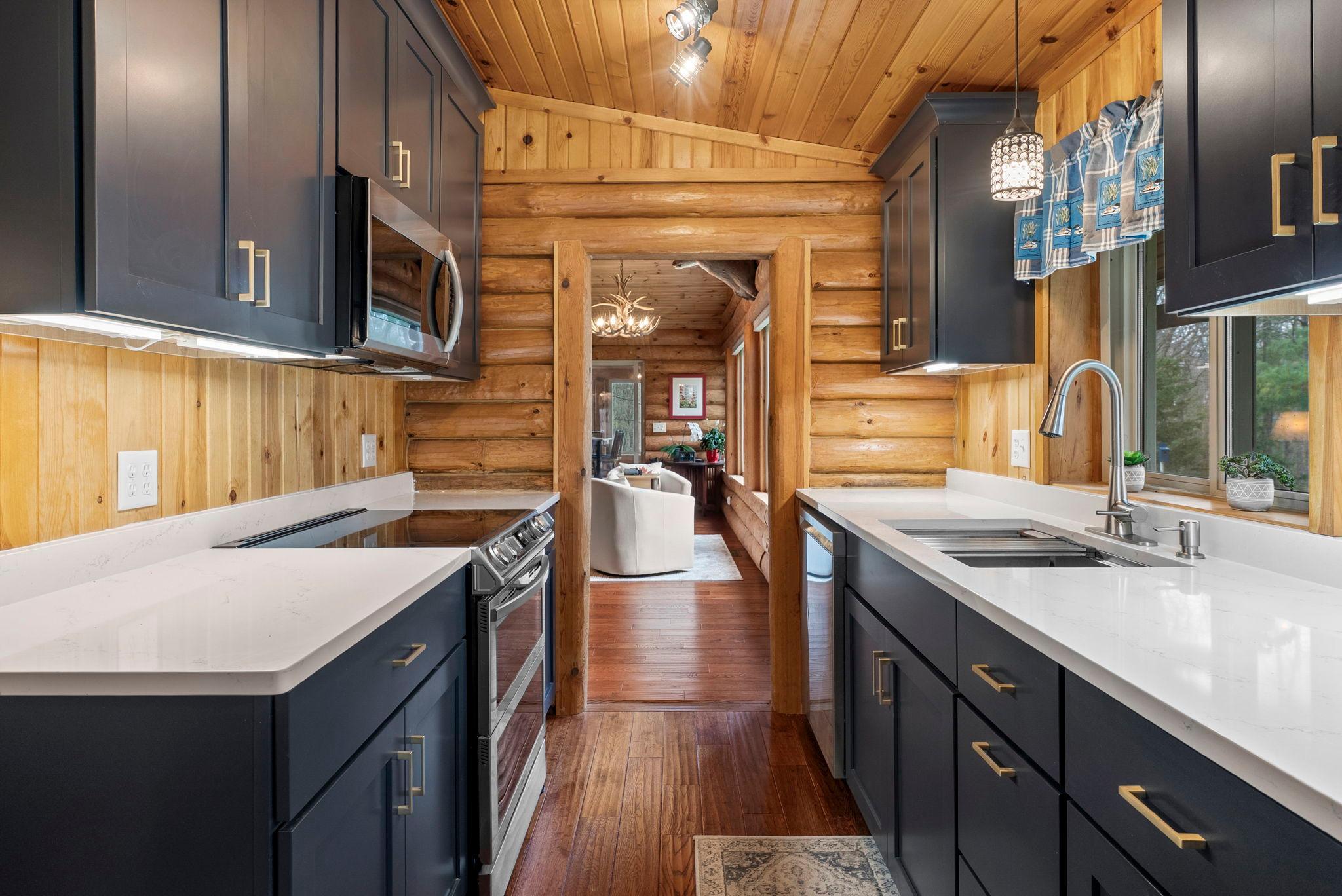 42-web-or-mls-5121 Dake Rd-290.jpg