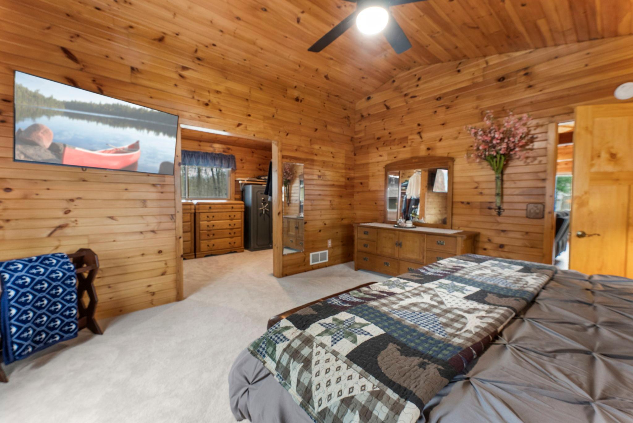 58-web-or-mls-5121 Dake Rd-410.jpg