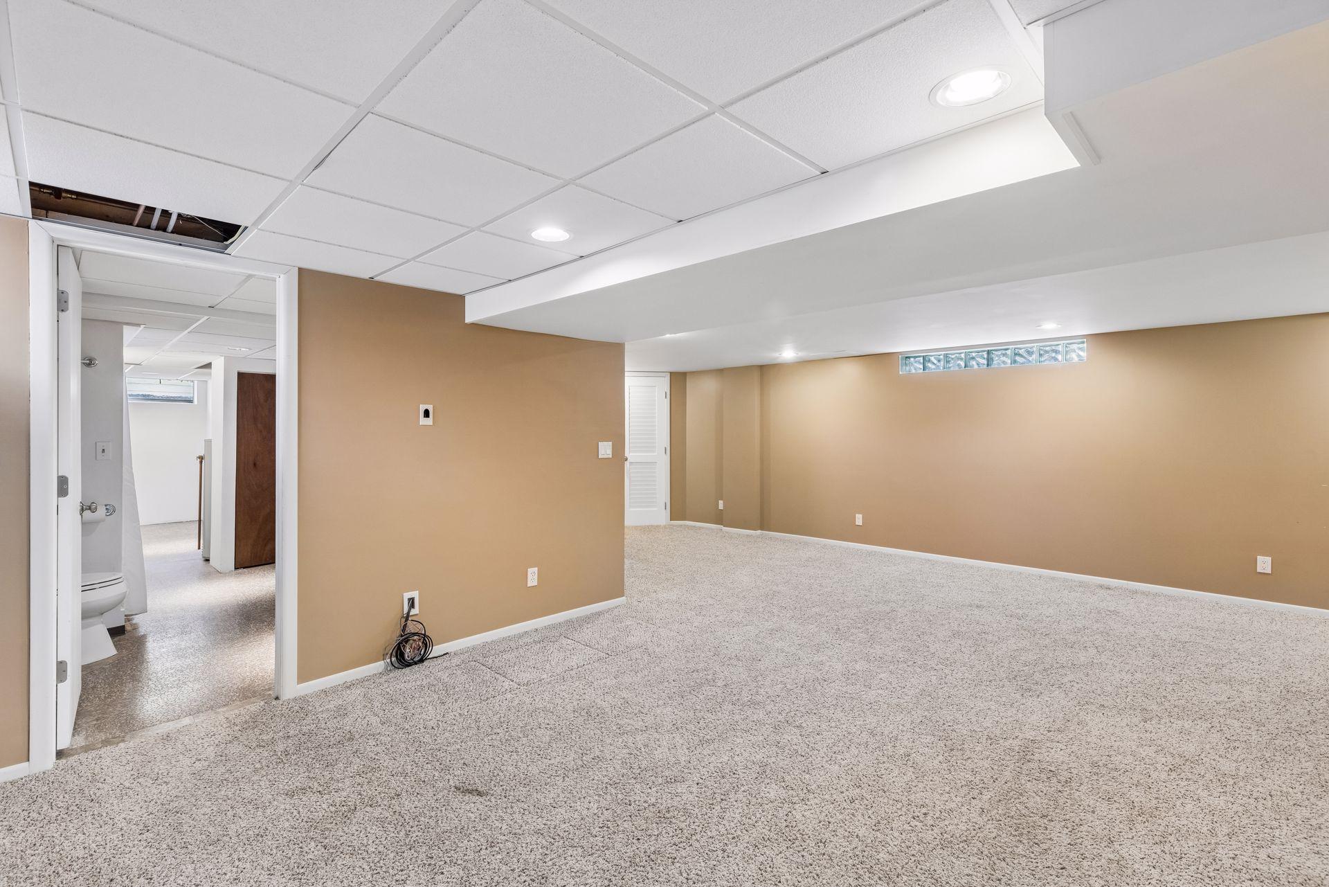 The family room space is full of possibilities.
