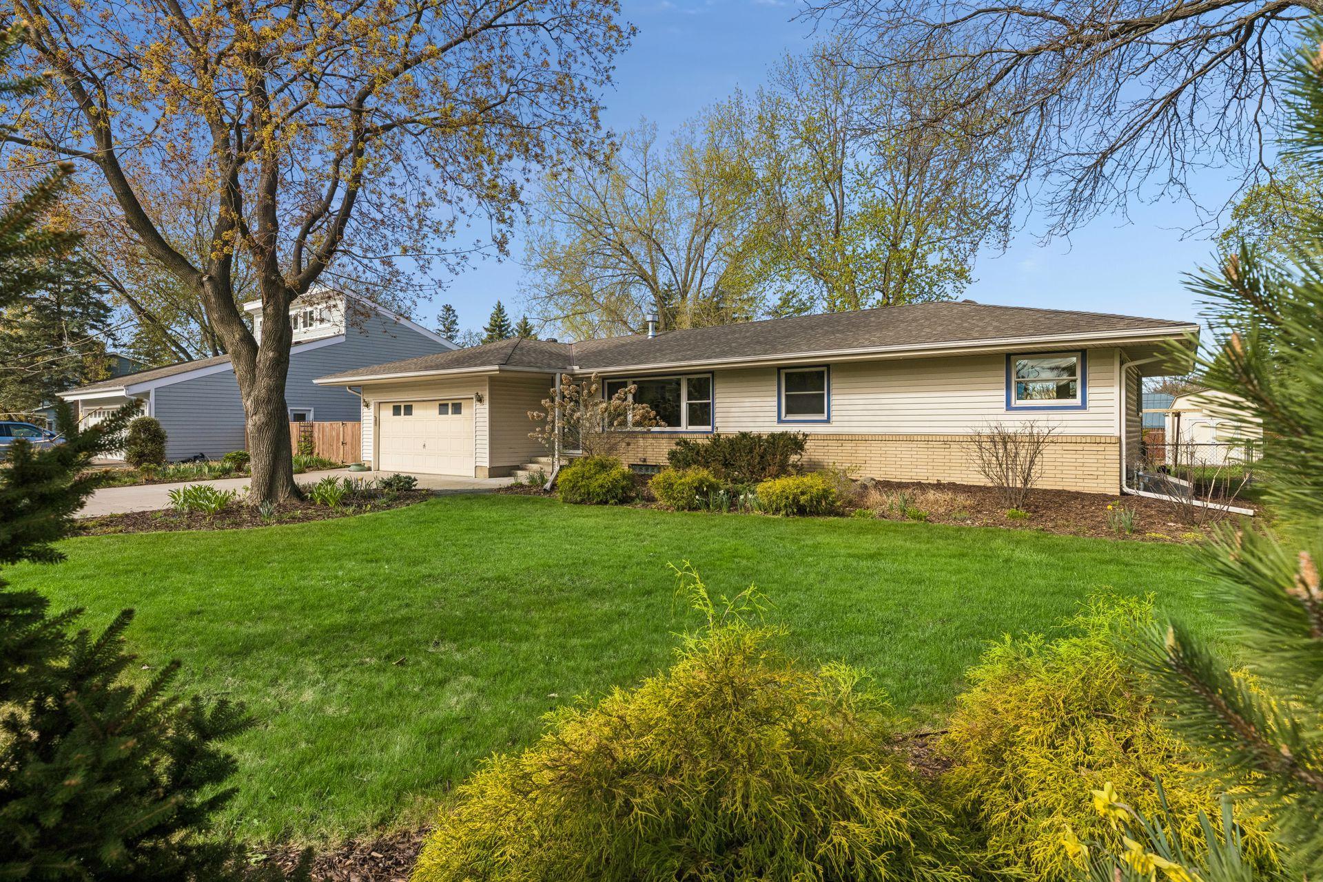 Welcome to 3433 Churchill in Shoreview!
