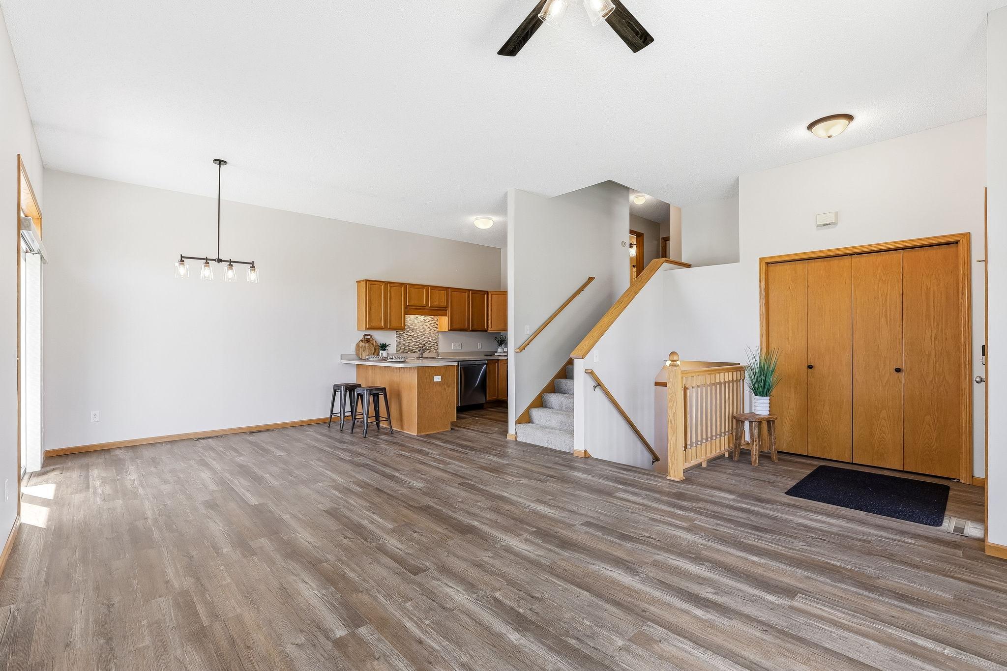 1505 Senate Lane - Large entryway contains a convenient double-wide closet. Notice the brand new paint, flooring and lighting/ceiling fan.