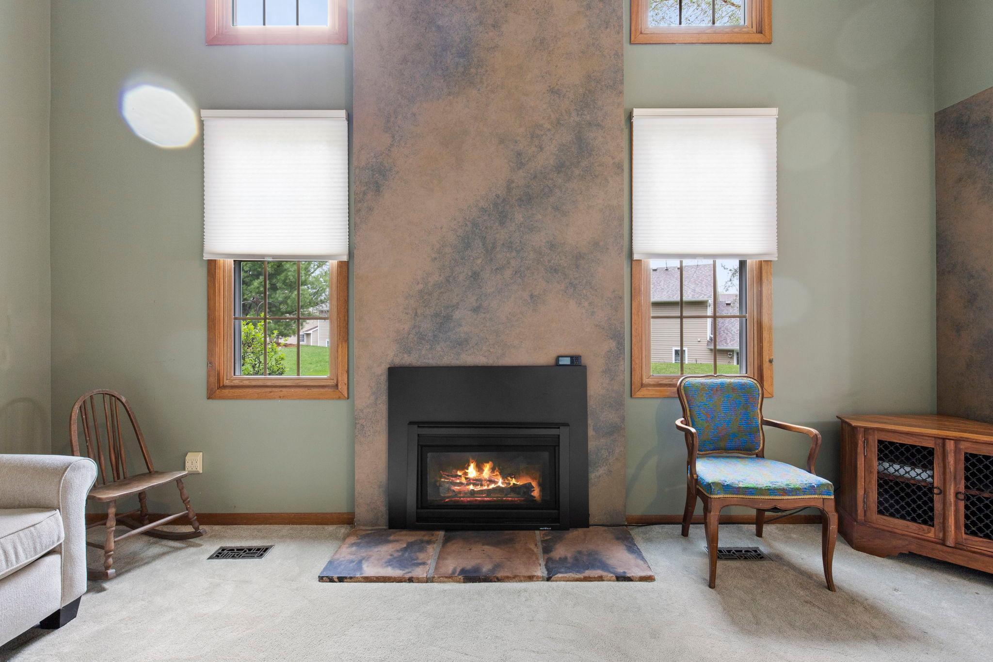 31-web-or-mls-6512 Upper 23rd St N-72.jpg