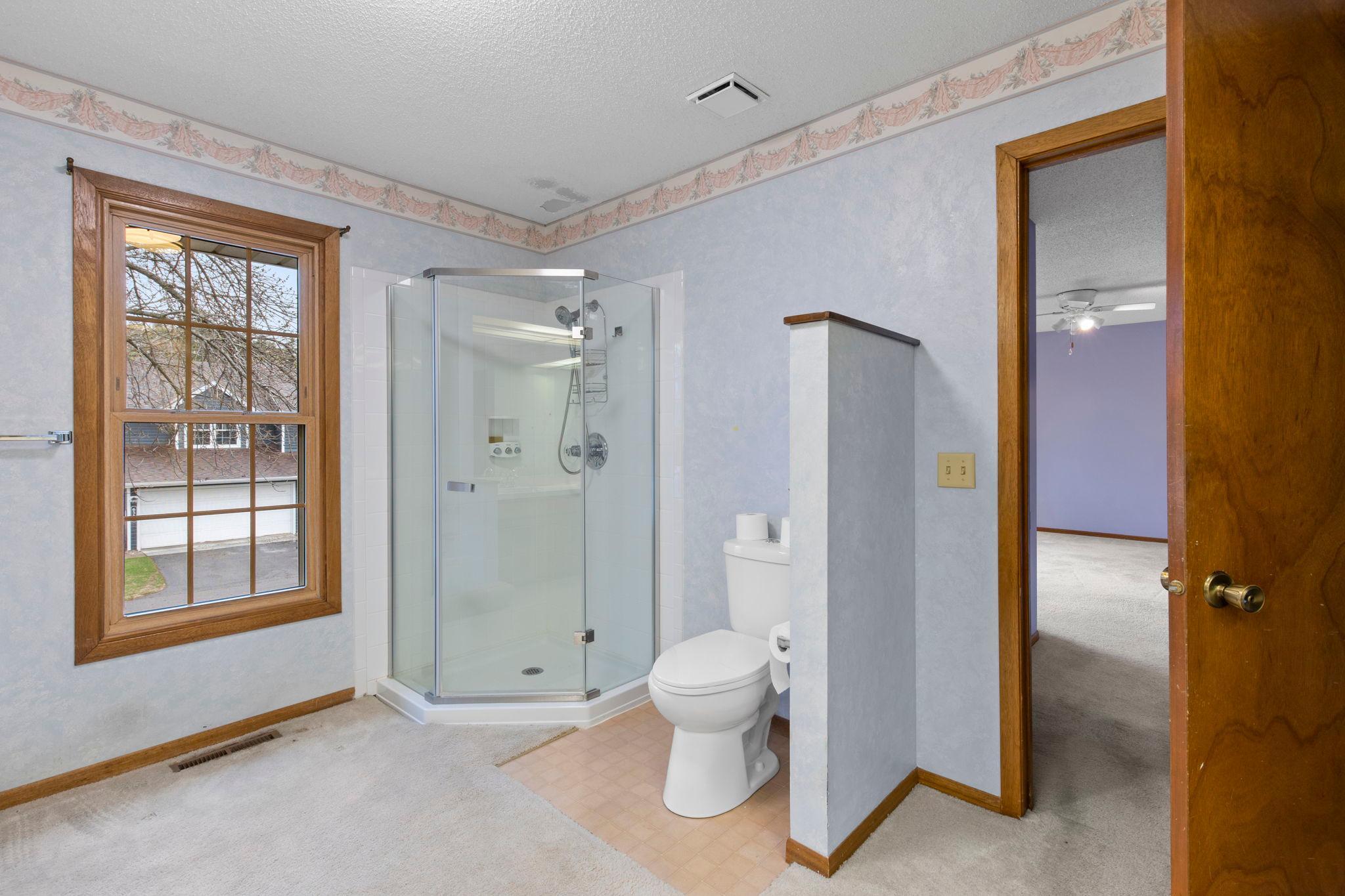 48-web-or-mls-6512 Upper 23rd St N-123.jpg