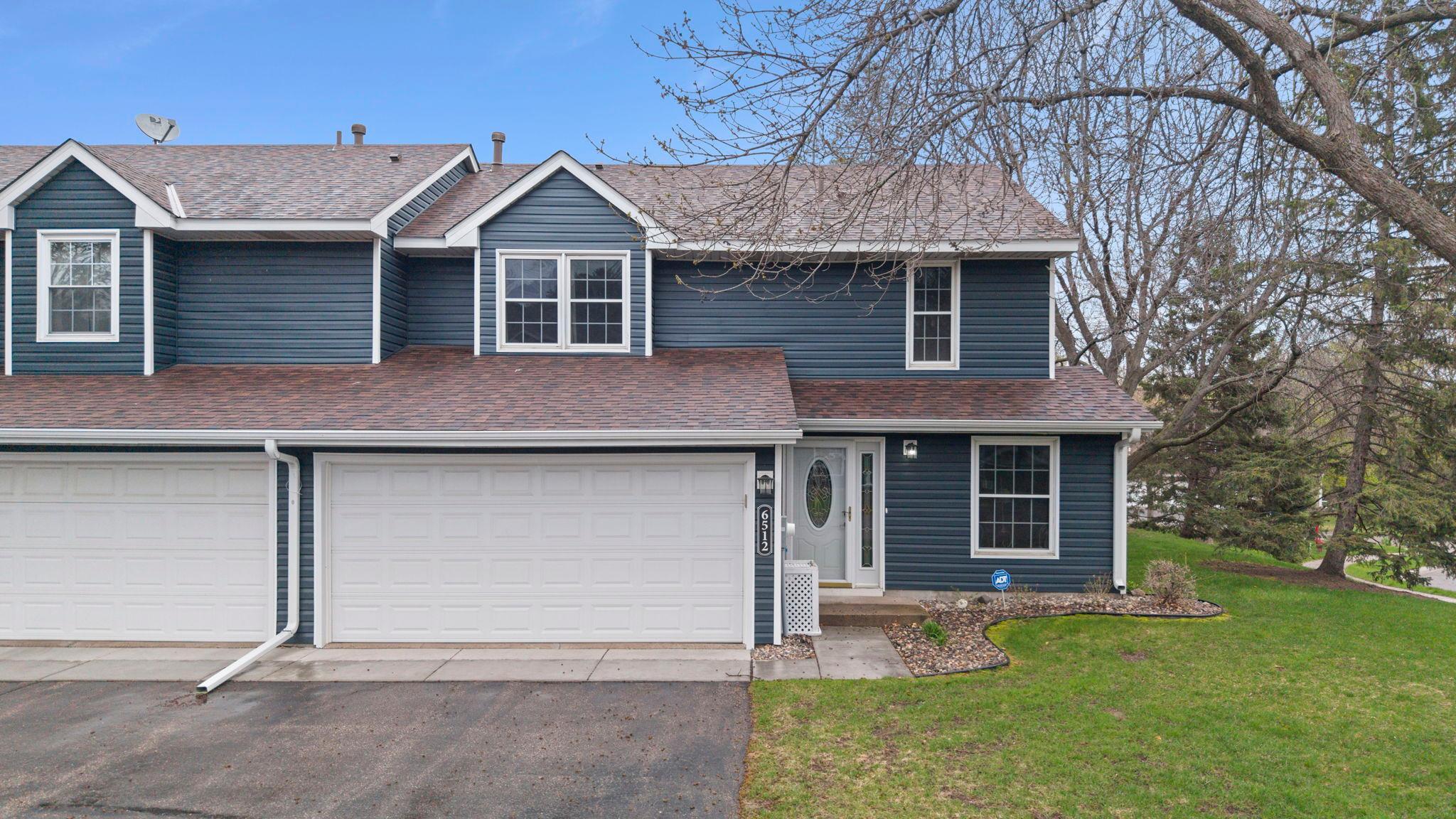 6-web-or-mls-6512 Upper 23rd St N-141.jpg