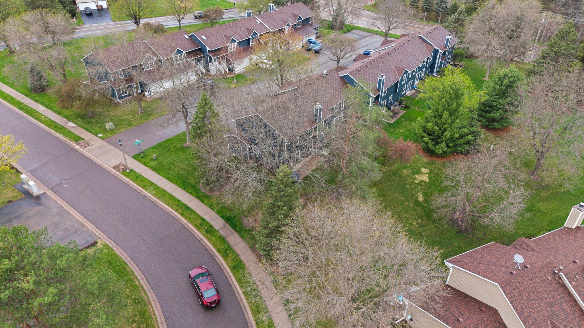 55-web-or-mls-6512 Upper 23rd St N-162.jpg