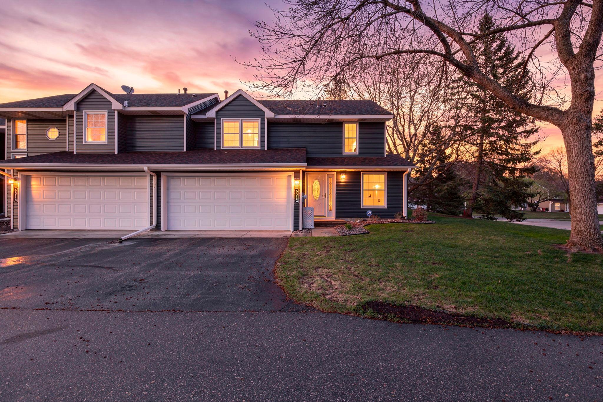 1-web-or-mls-6512 Upper 23rd St N-4 copy.jpg
