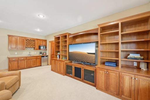 14043 Kings Court, Savage, MN 55378