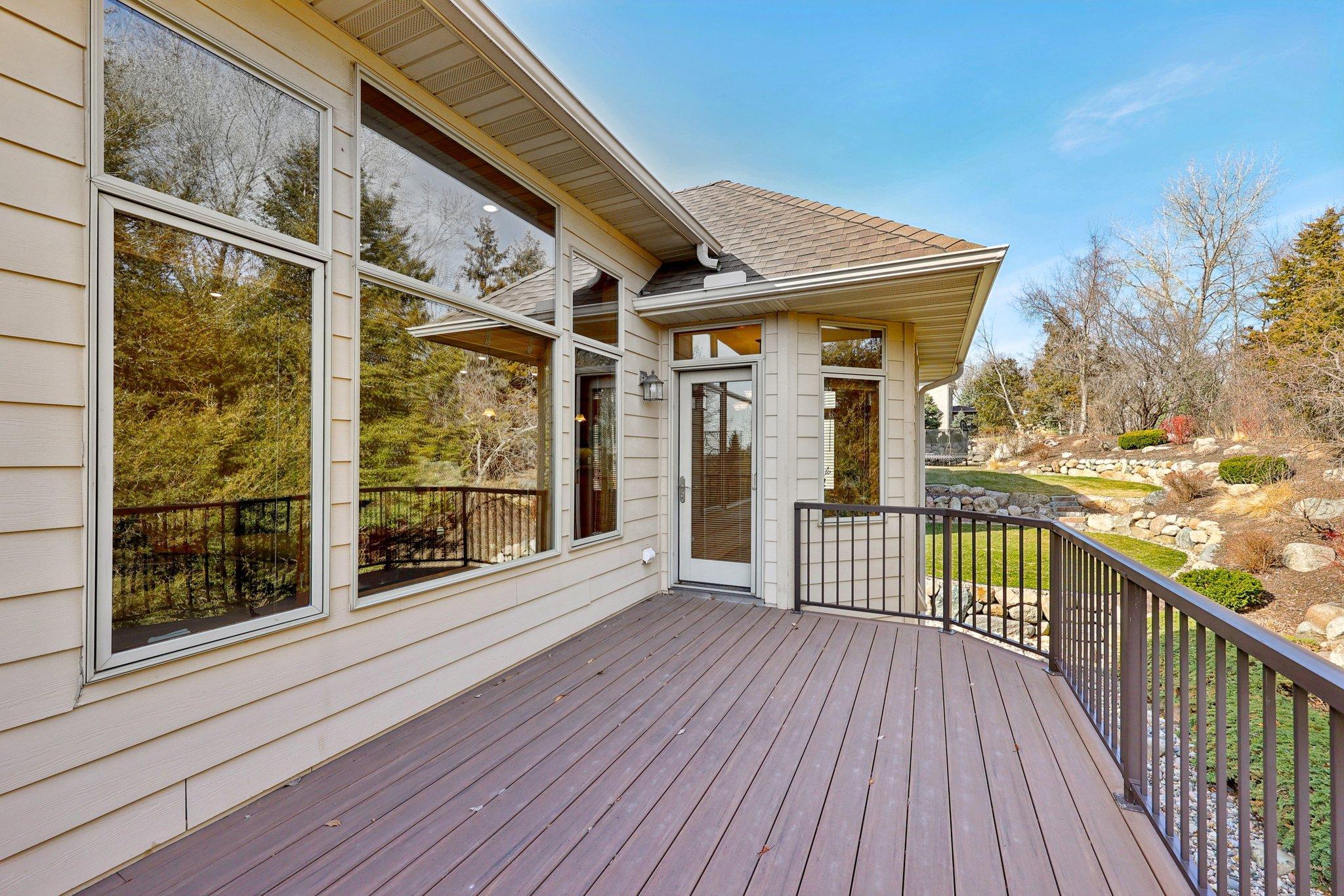 53-web-or-mls-Kings Ct.-S2603-053.jpg