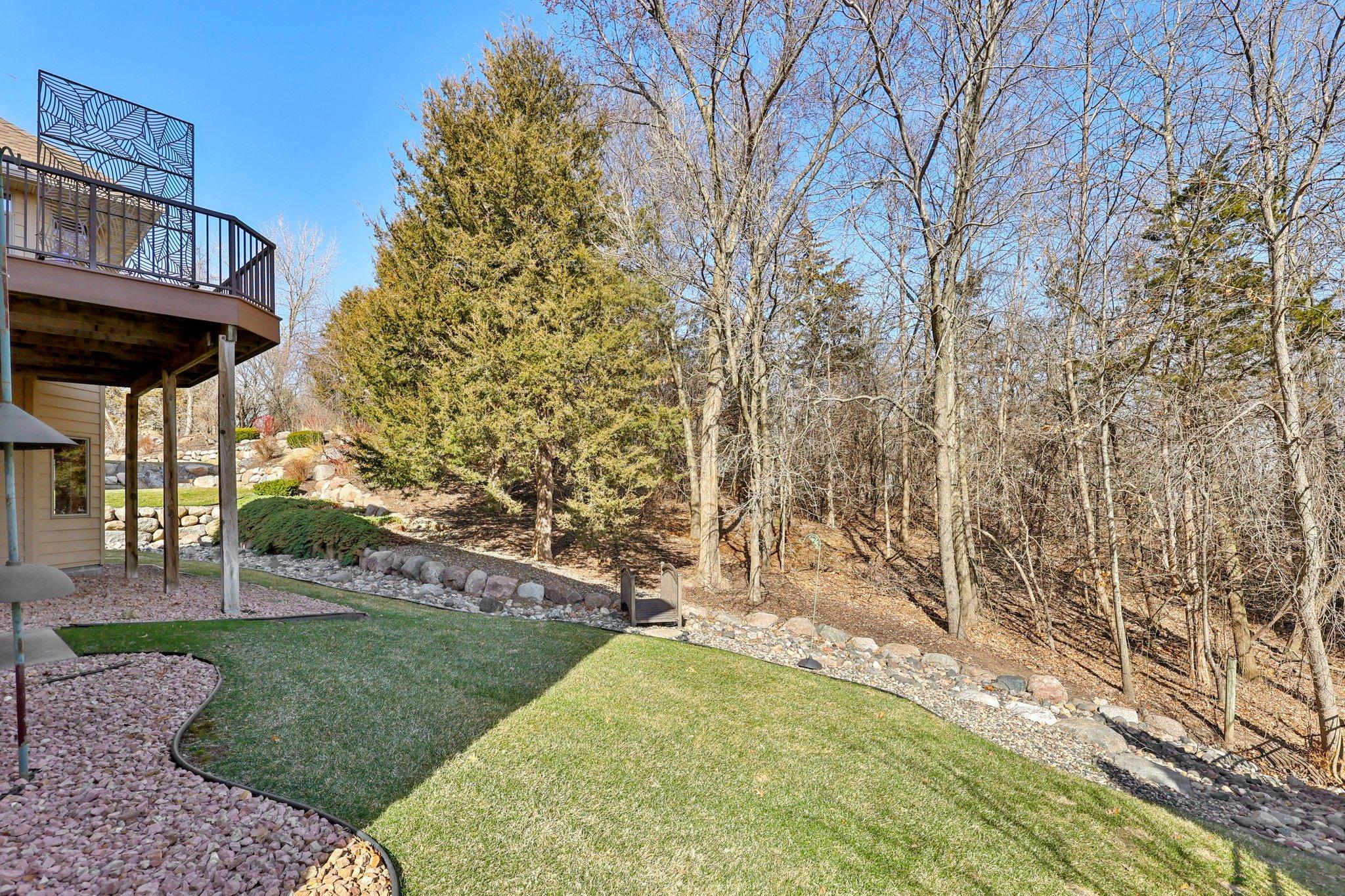 54-web-or-mls-Kings Ct.-S2603-054.jpg