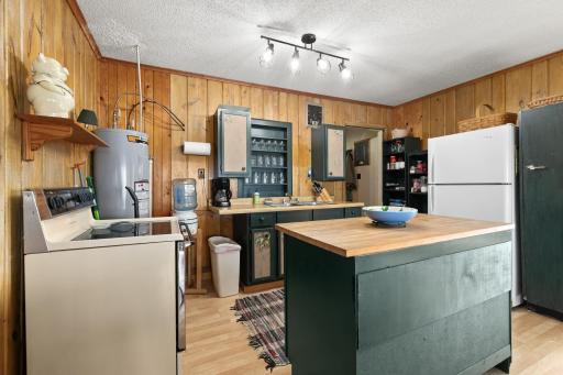 Kitchen that accommodates all your culinary necessities.