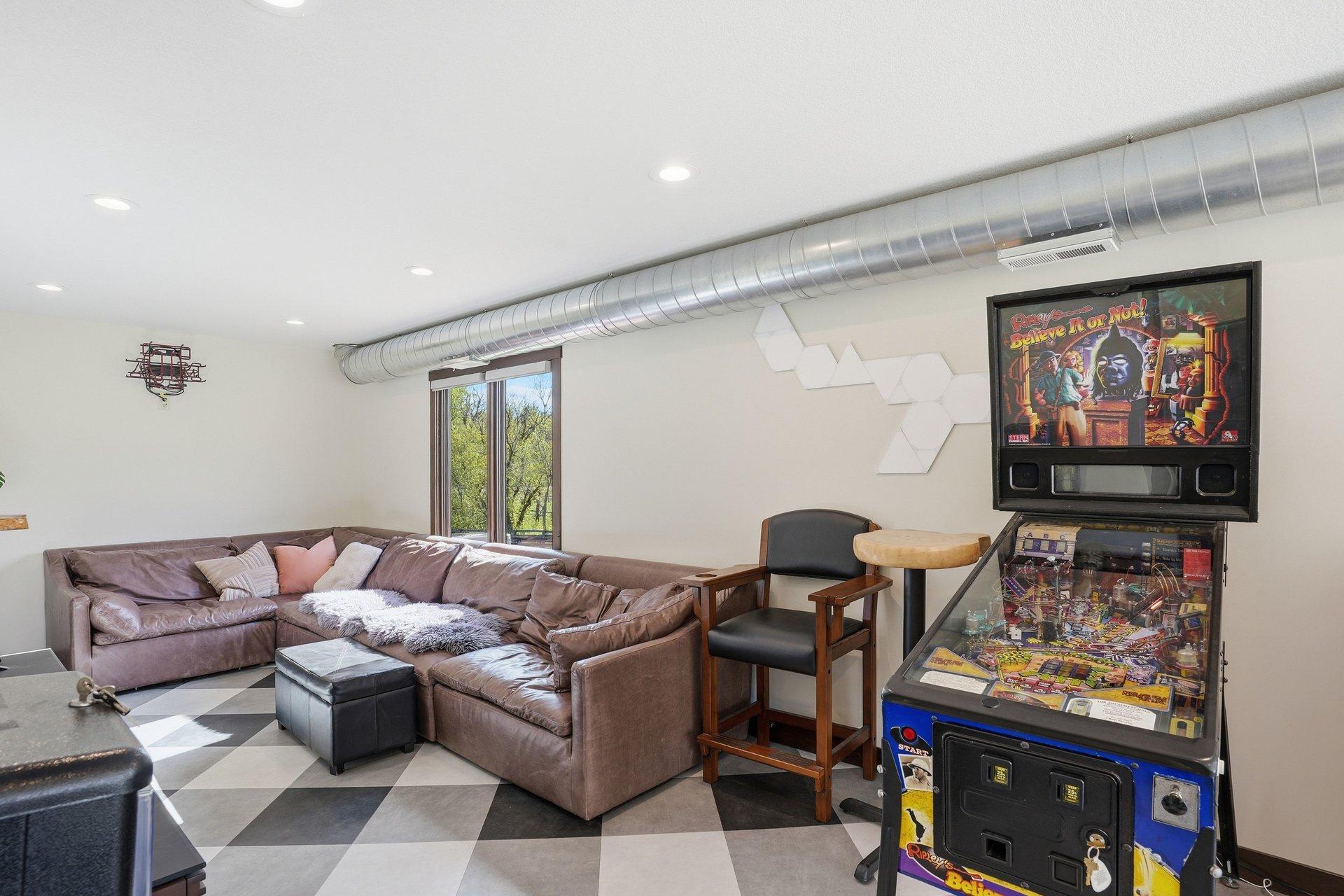gameroom