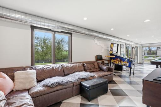 gameroom lounge