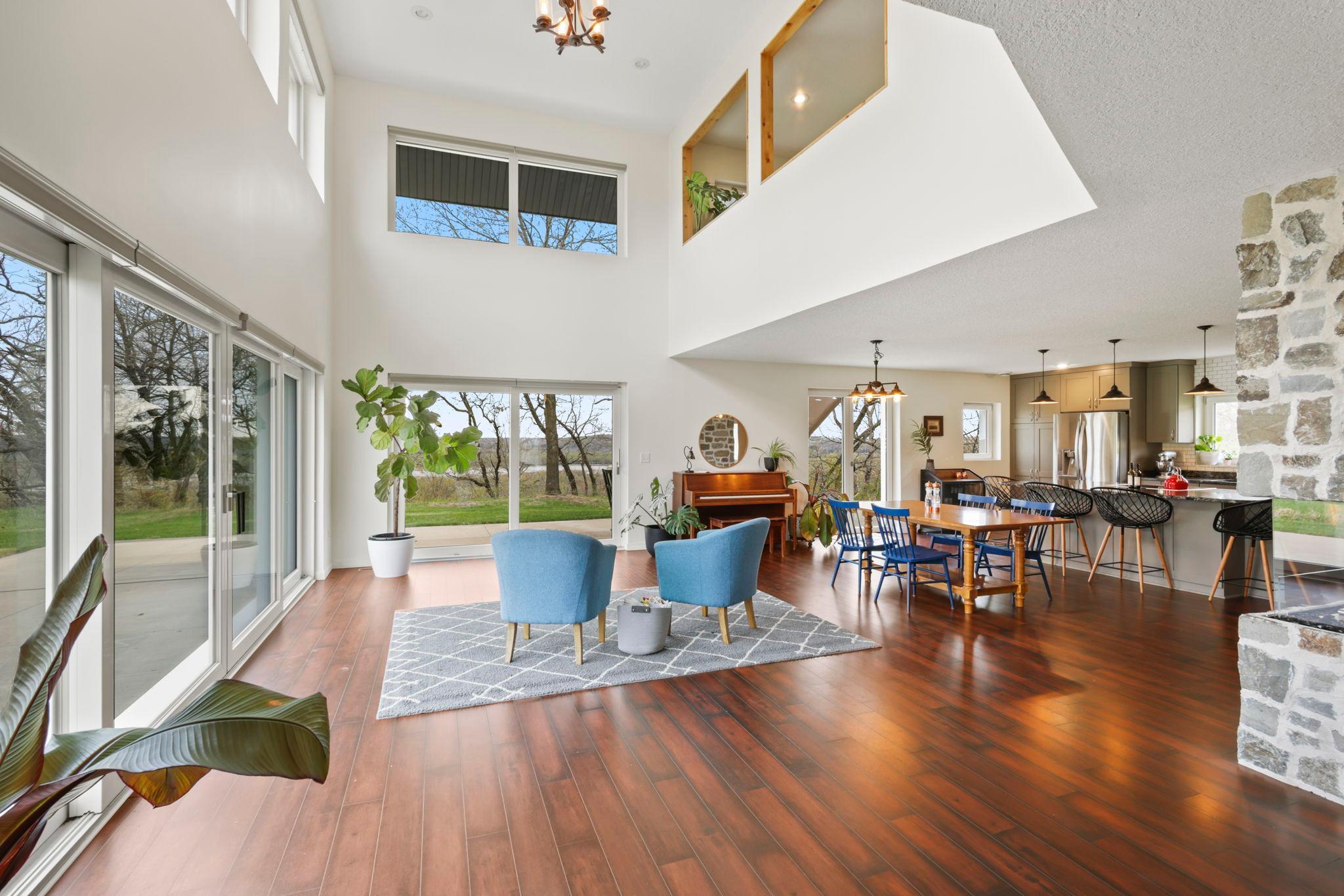 Stunning Windows Bring the Outdoors in.
