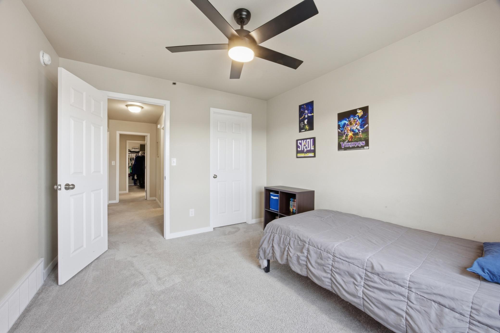 3rd bedroom w/closet
