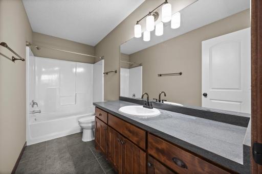 22618 Zion Parkway NW, Oak Grove, MN 55005