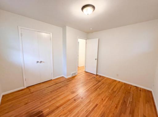 listing_12.jpg