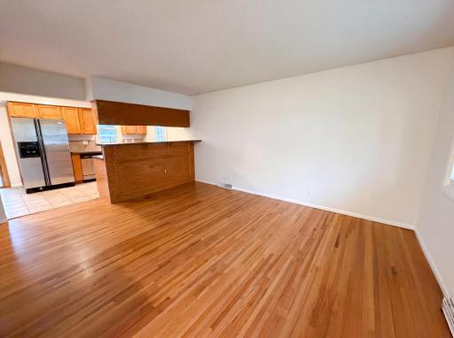listing_2.jpg