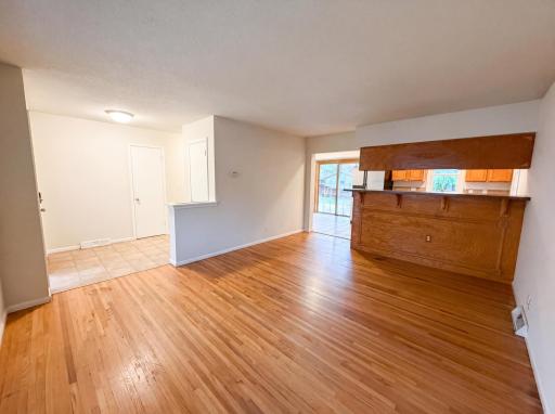 listing_8.jpg