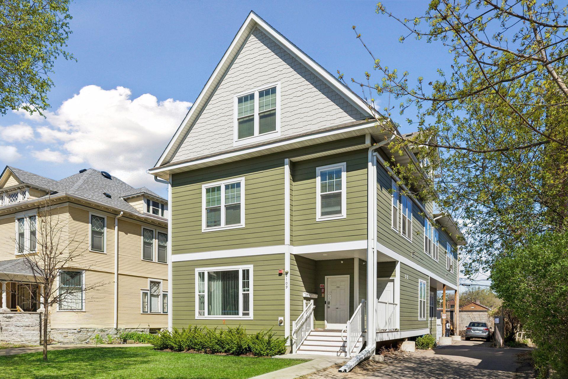 Multi-level units with rooftop decks!