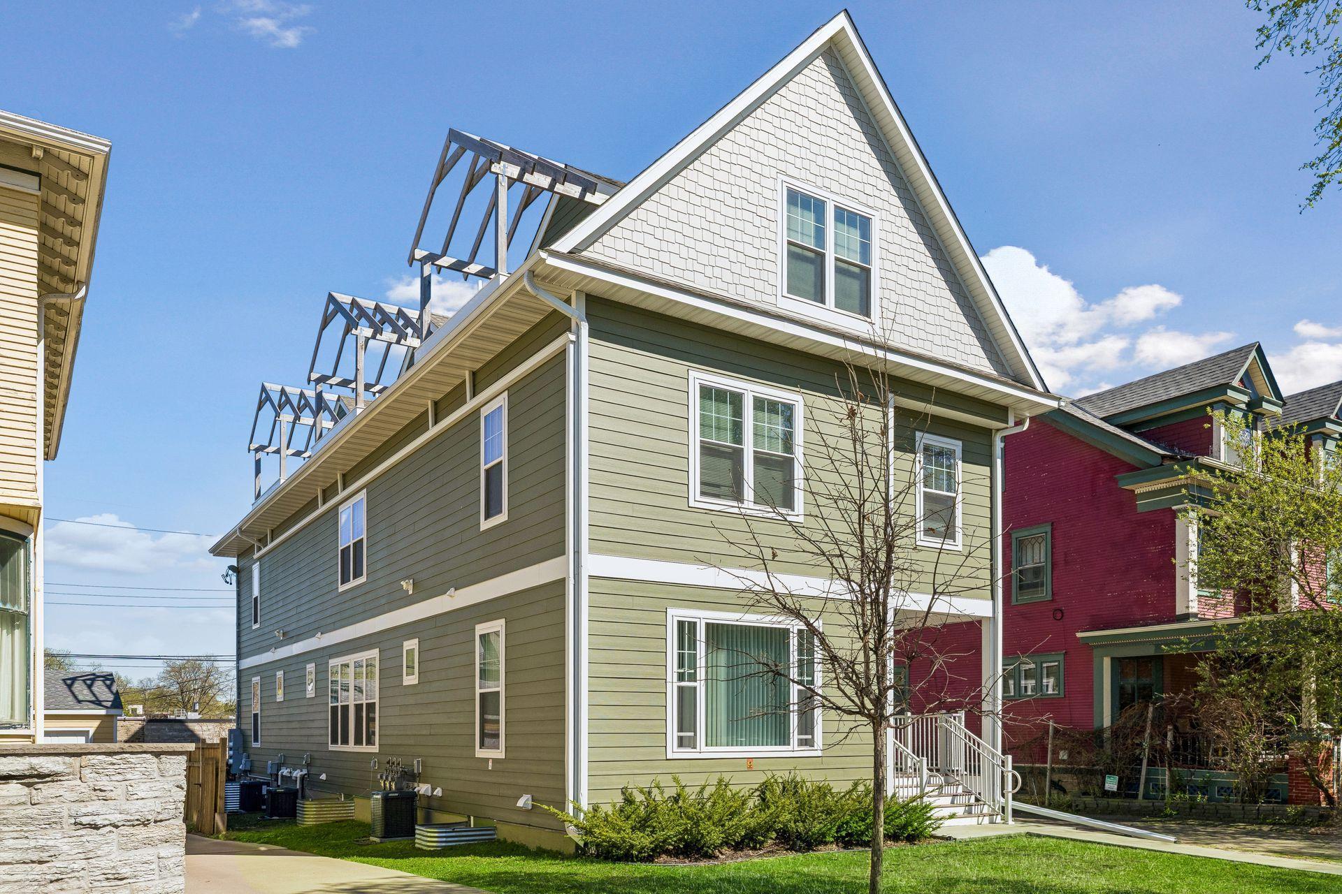 Welcome to 2109 Aldrich Ave S!