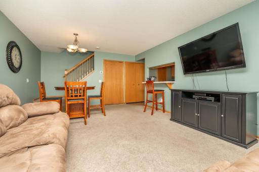 2009 Southcross Drive W, 903, Burnsville, MN 55306