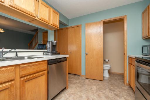 2009 Southcross Drive W, 903, Burnsville, MN 55306