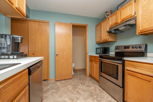 2009 Southcross Drive W, 903, Burnsville, MN 55306
