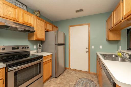 2009 Southcross Drive W, 903, Burnsville, MN 55306